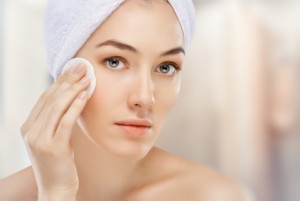 prendre soin de votre peau - Fotolia 76194243 XS